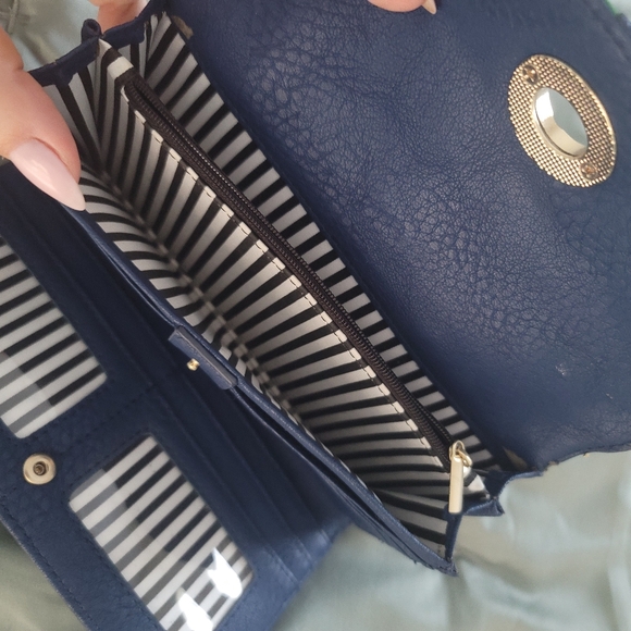 Wallet - Picture 5 of 6